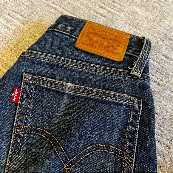 Levi's womens Dark Blue Straight Jeans - Picture 6 of 14